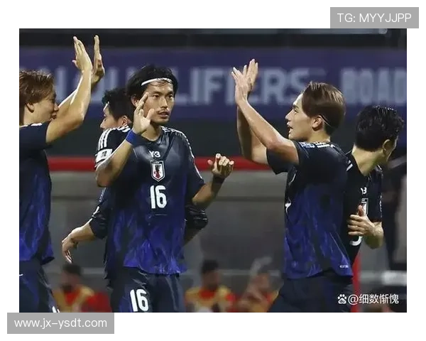 伊朗足球队惨败于日本明星球员的精彩表现引发热议