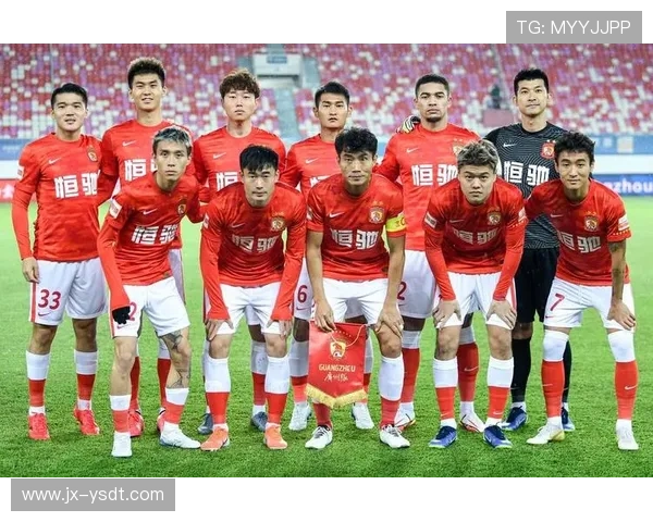 广州足球队在冠军赛中的默契配合与战术执行分析